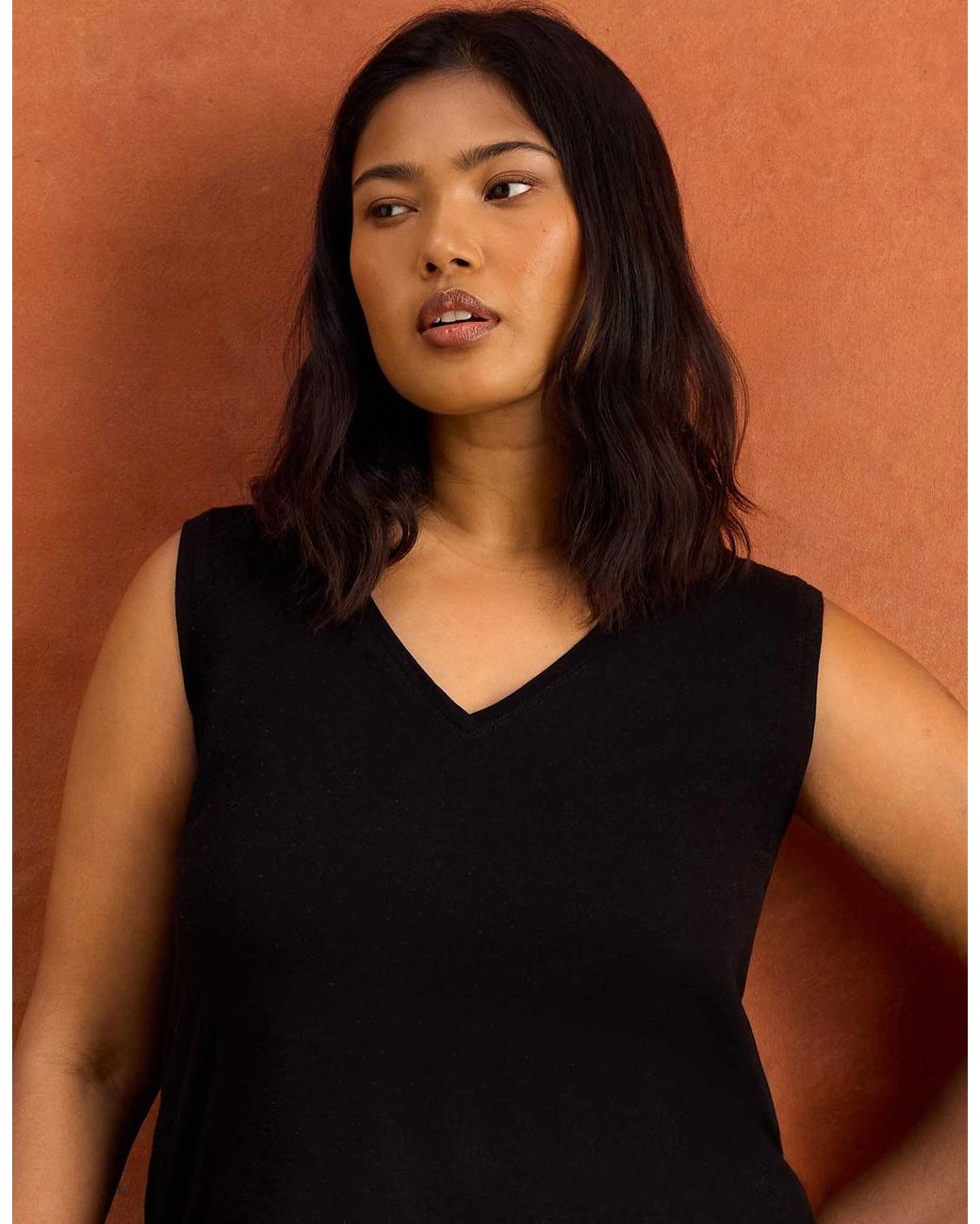 Live Unlimited London Black Cotton Slub V Neck Vest With Curved Hem