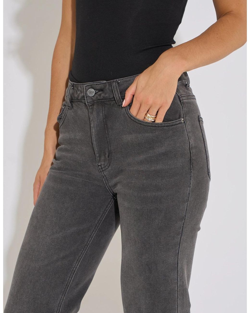 Gini London Gray Mid Rise Straight Leg Jeans