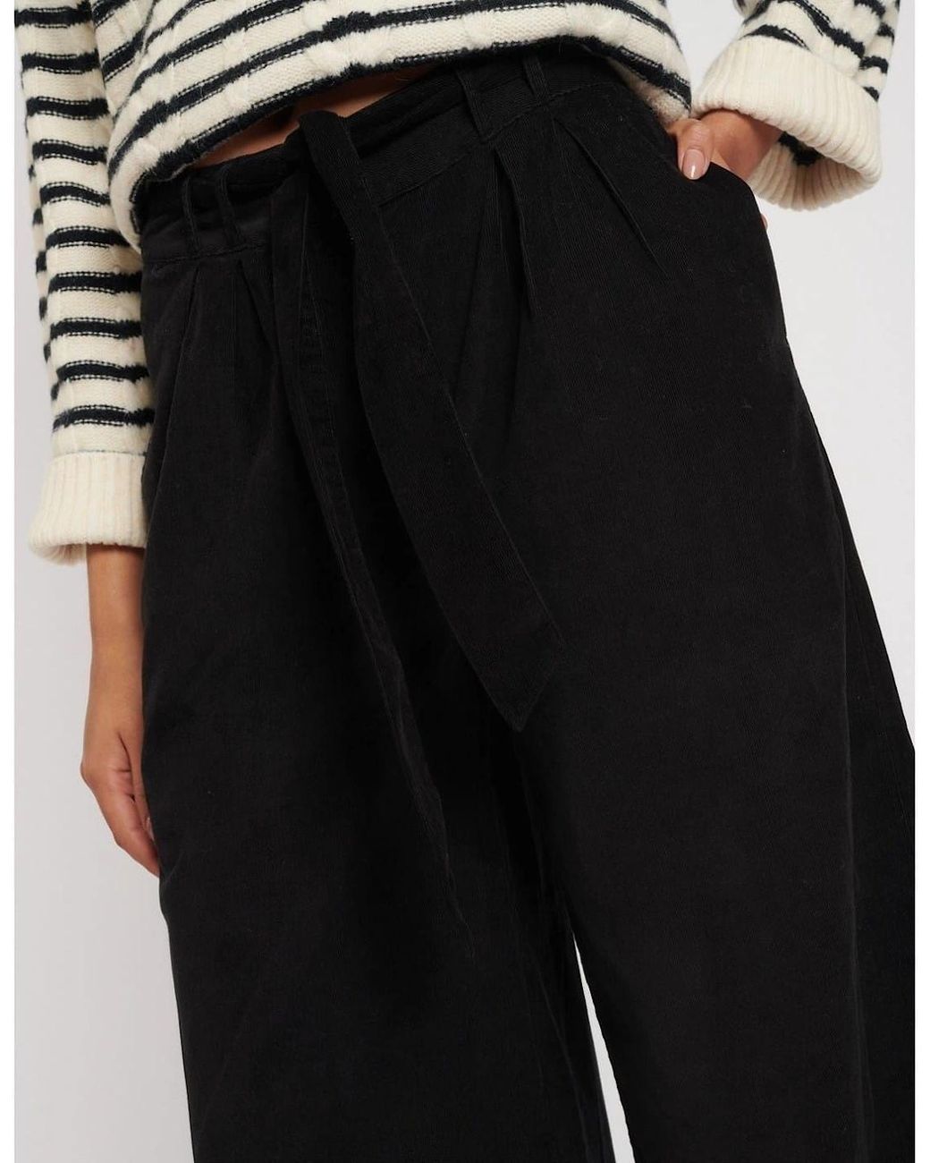 Nobody's Child White Solid Wide Leg Trousers