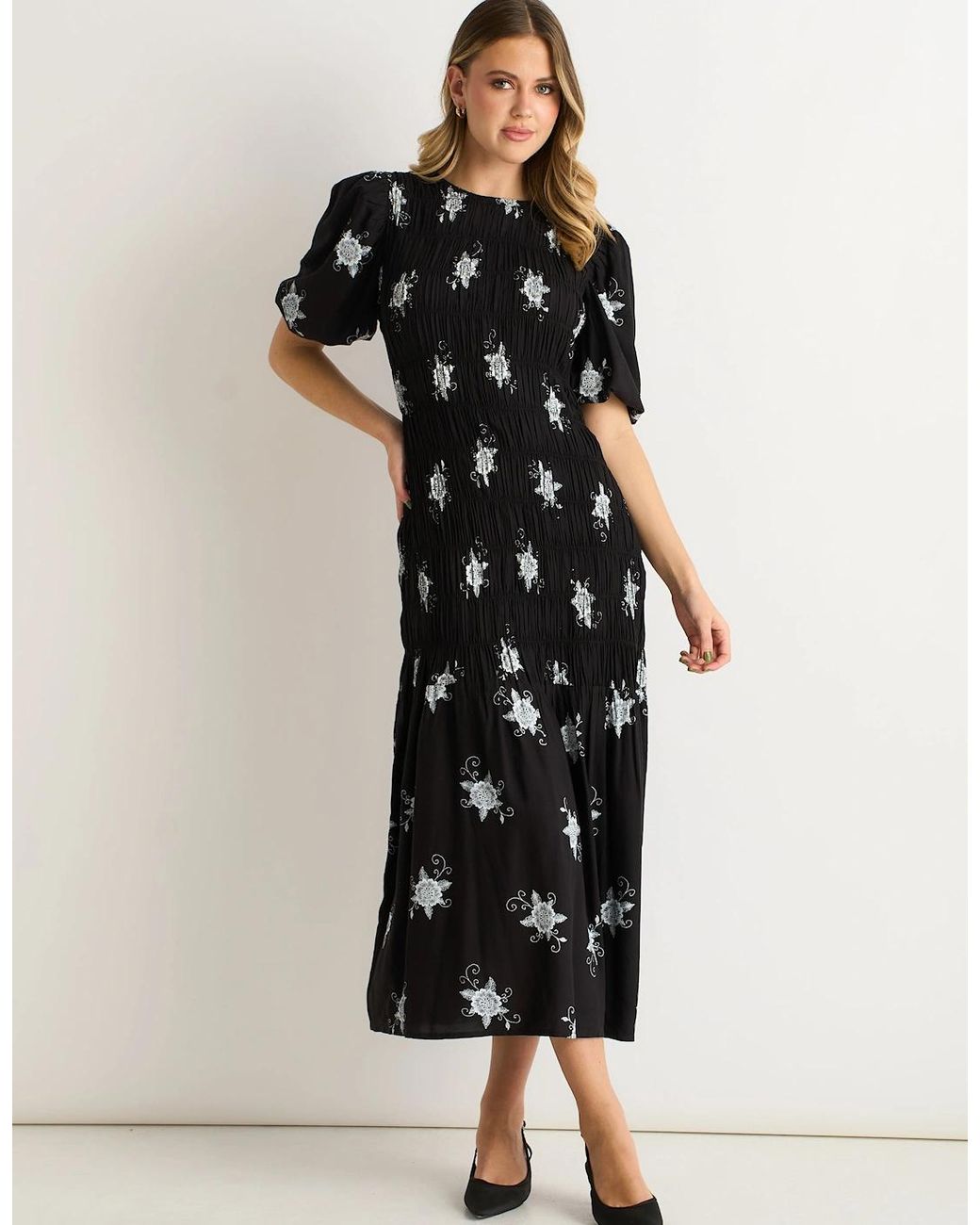 Gini London Black 3/4 Sleeves Paisley Ruched Midi Dress