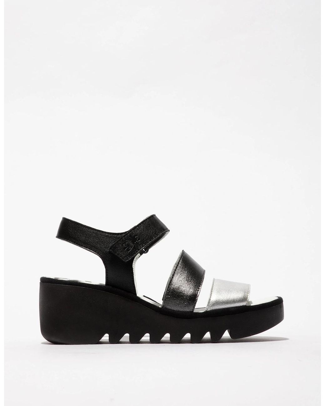 Fly London White Bexy575Fly Sandals/Graphite