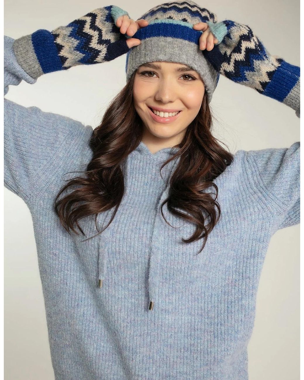 Nooki Design Blue Dora Chevron Beanie