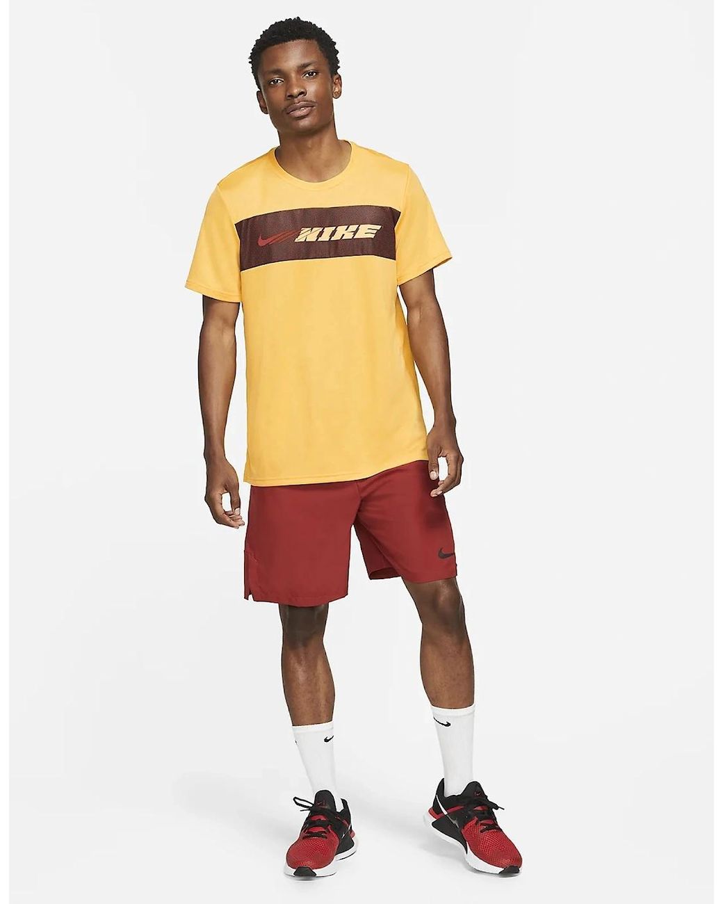 Nike Yellow Dri-Fit Sport Clash Superset Training T-Shirt for men