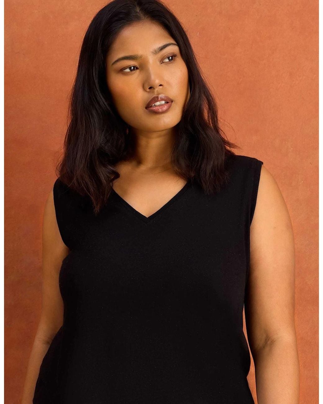 Live Unlimited London Black Cotton Slub V Neck Vest With Curved Hem