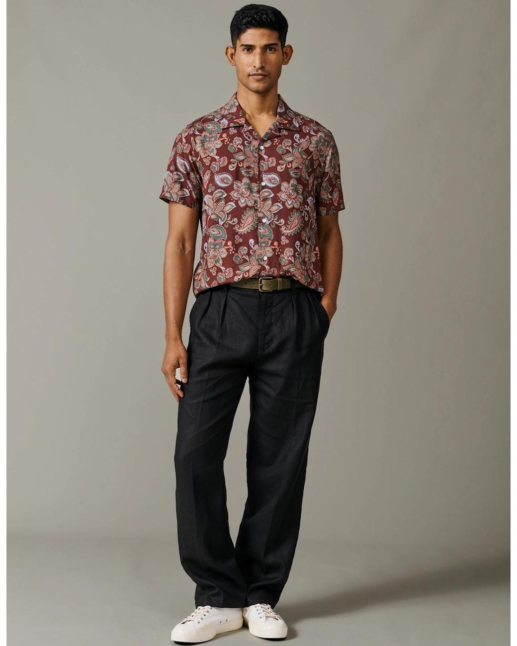 aubi Black Belvedere Relaxed Linen Trouser for men