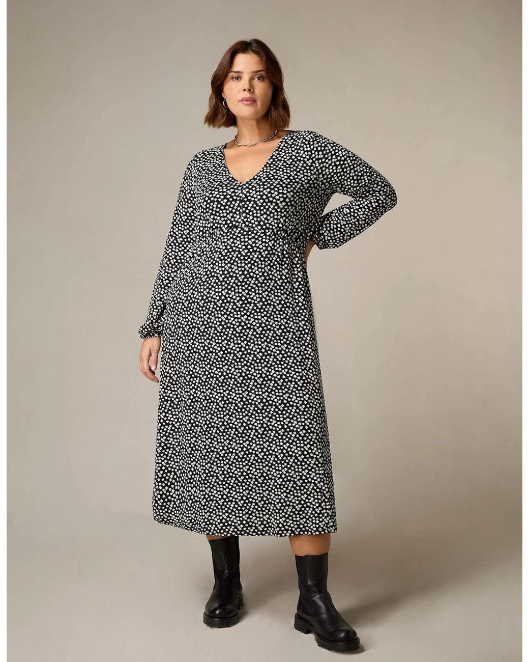 Live Unlimited London Gray Mono Ditsy Print Jersey Gathered Waist Midi Dress