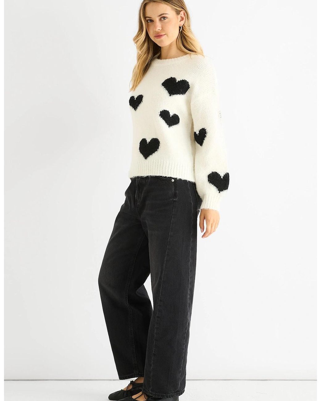 Gini London White Cream Contrast Heart Oversized Knit Jumper