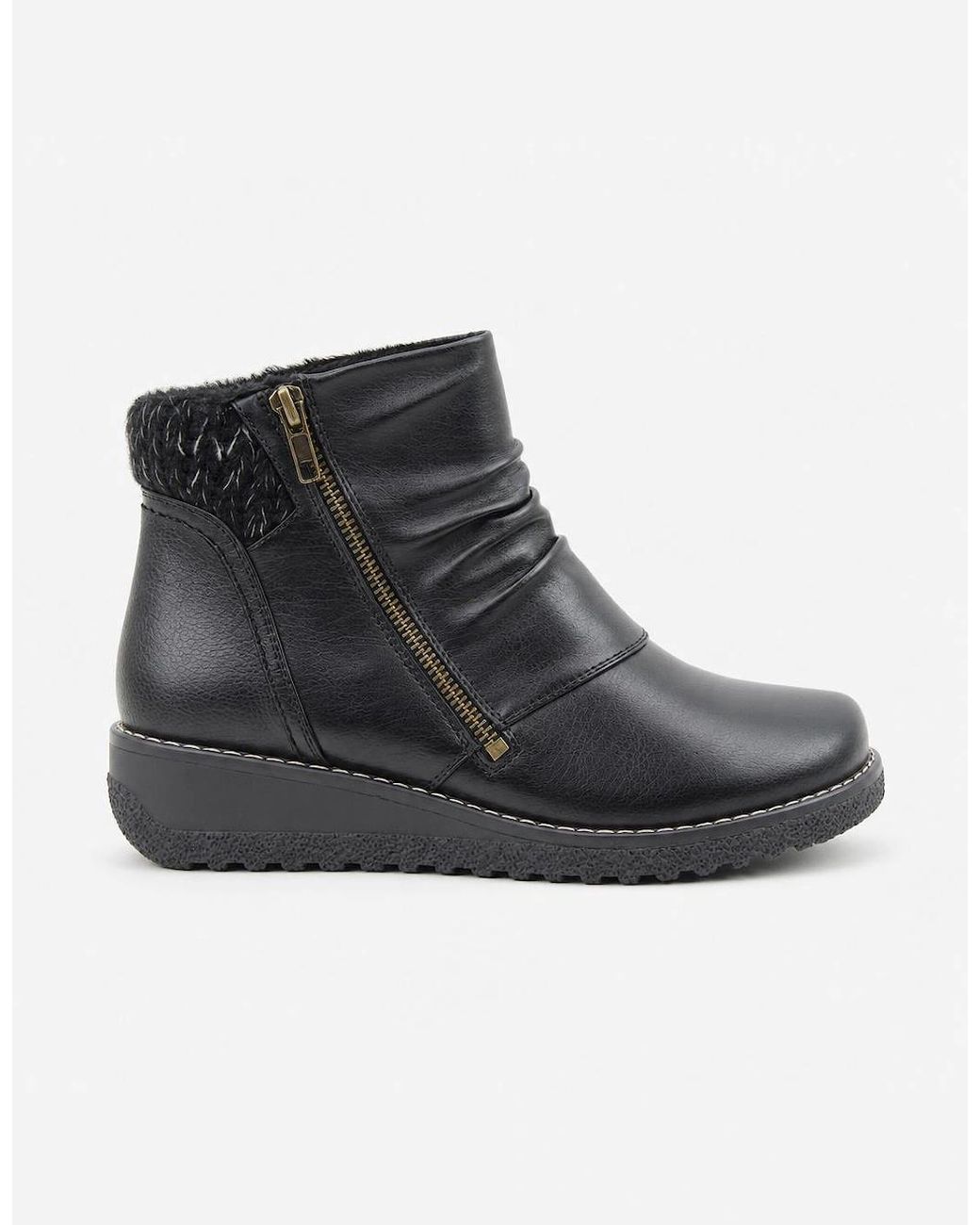 Heavenly Feet Black Perry Ankle Boots