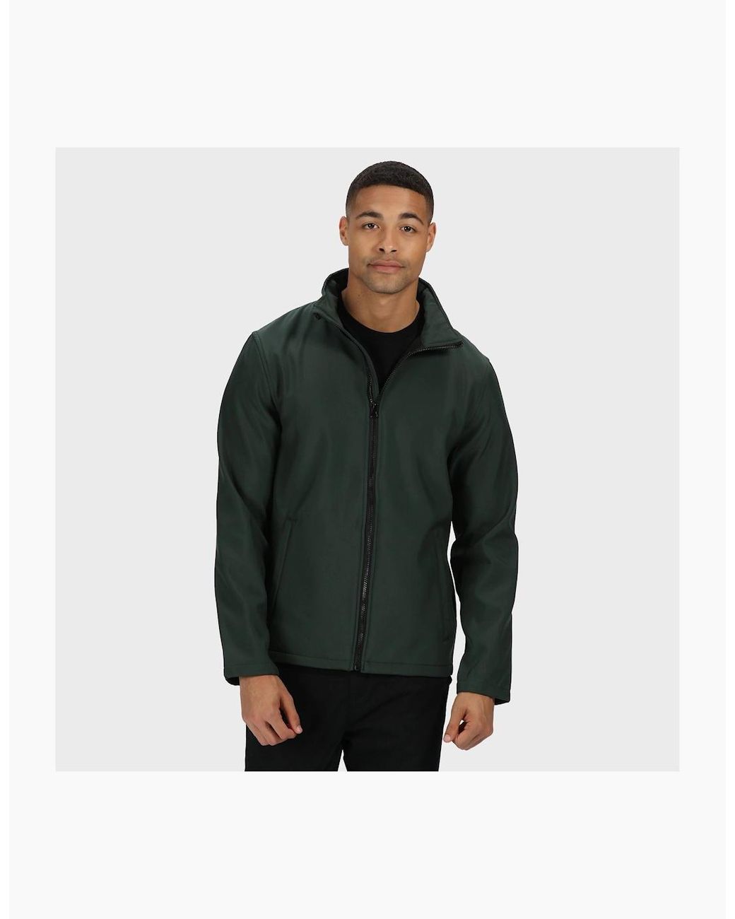 Regatta Green Standout Ablaze Printable Soft Shell Jacket for men