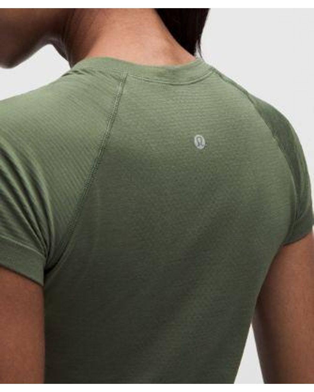 lululemon athletica Green – Swiftly Tech Short-Sleeve Shirt 2.4 Waist Length – – Size 4