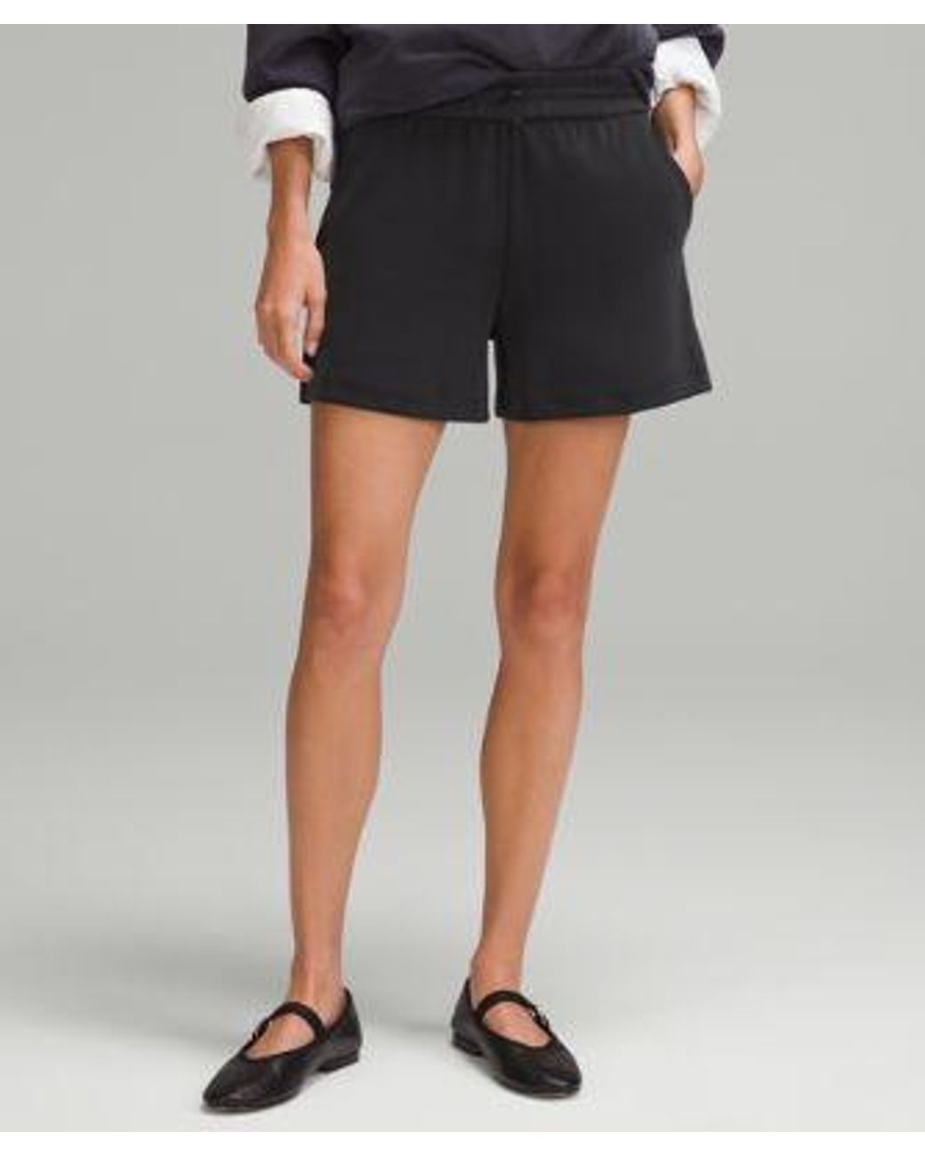 lululemon athletica Black – Softstreme High-Rise Shorts – 4" – – Size 4