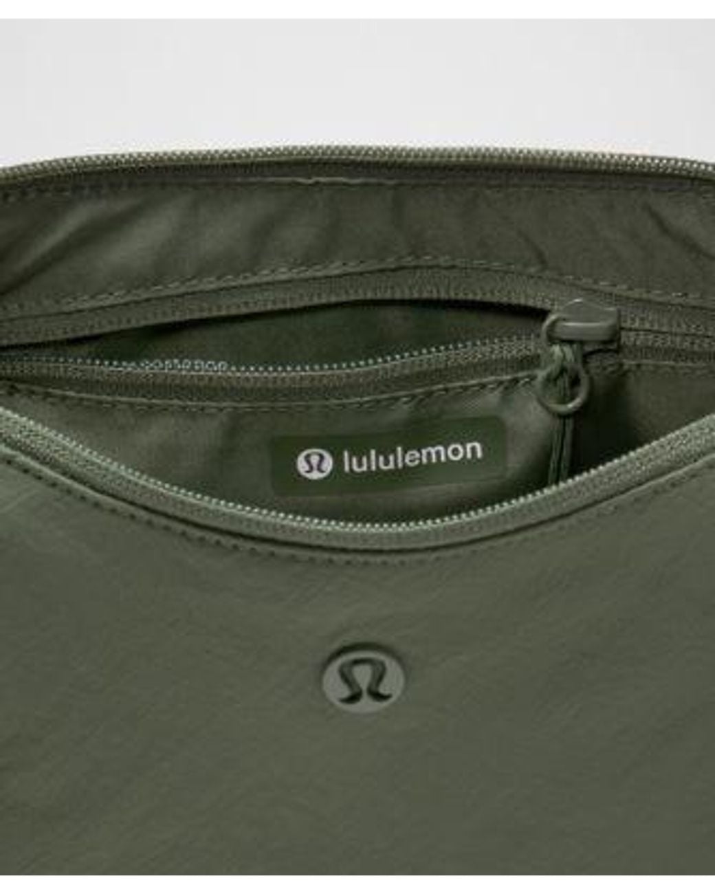 lululemon athletica Green – Small Slouchy Sling Bag 3L –