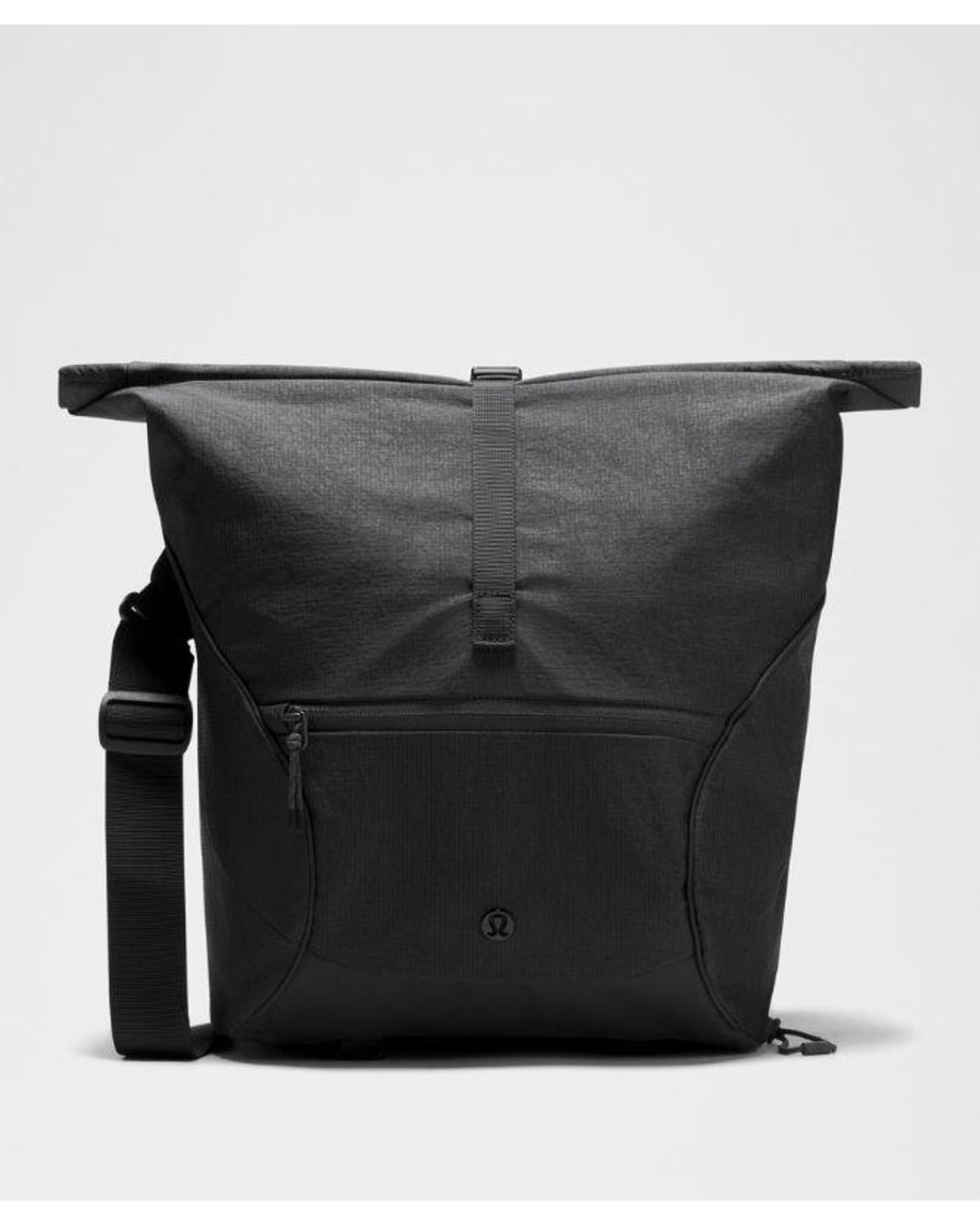 lululemon athletica Black – Roll-Top Crossbody Bag 10L Metallic –