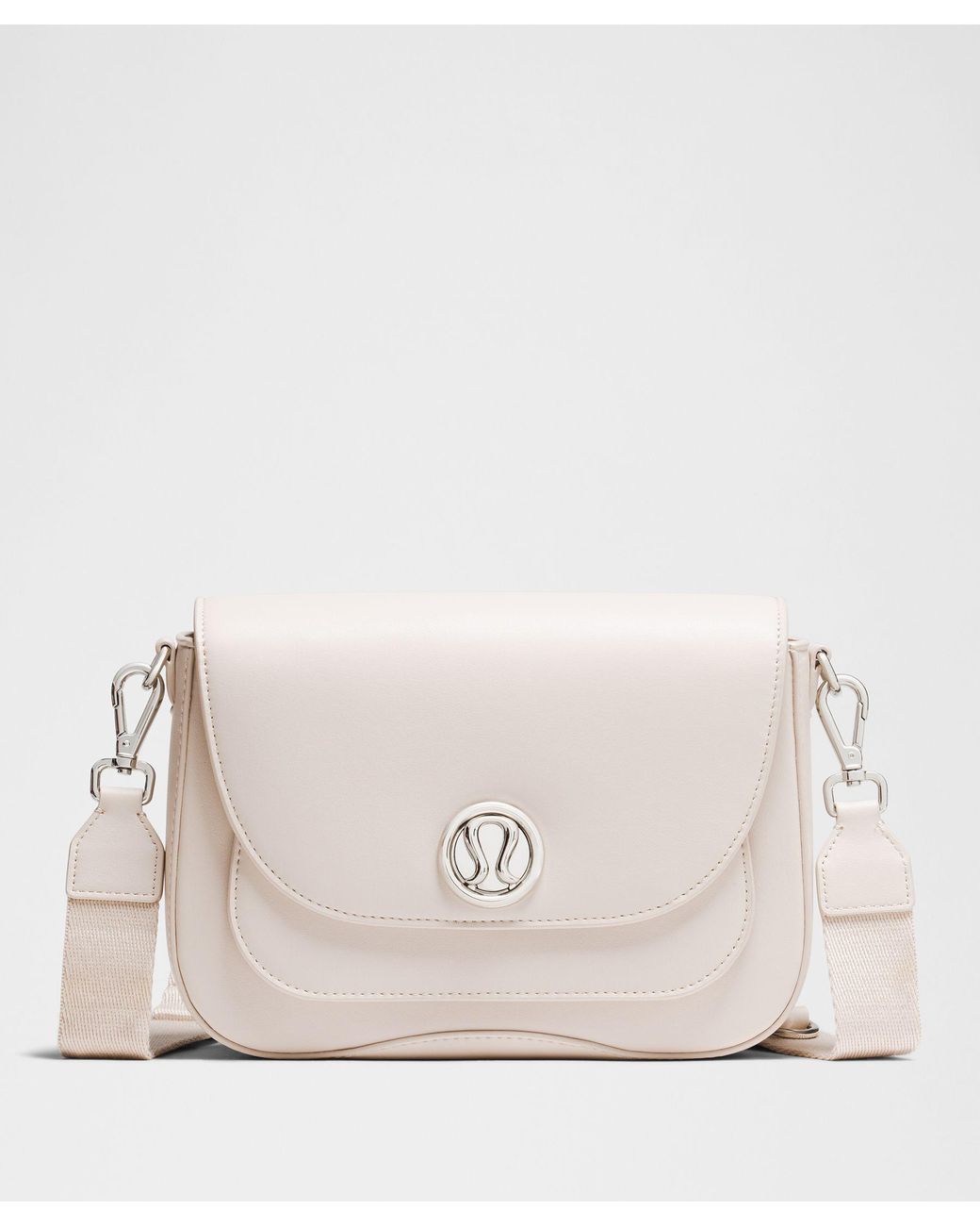 lululemon crossbody bag leather Everywhere 2L Metal Hardware in Rockwood/Gunmetal Welcome to the family Lululemon's Vegan Leather Everywhere Belt