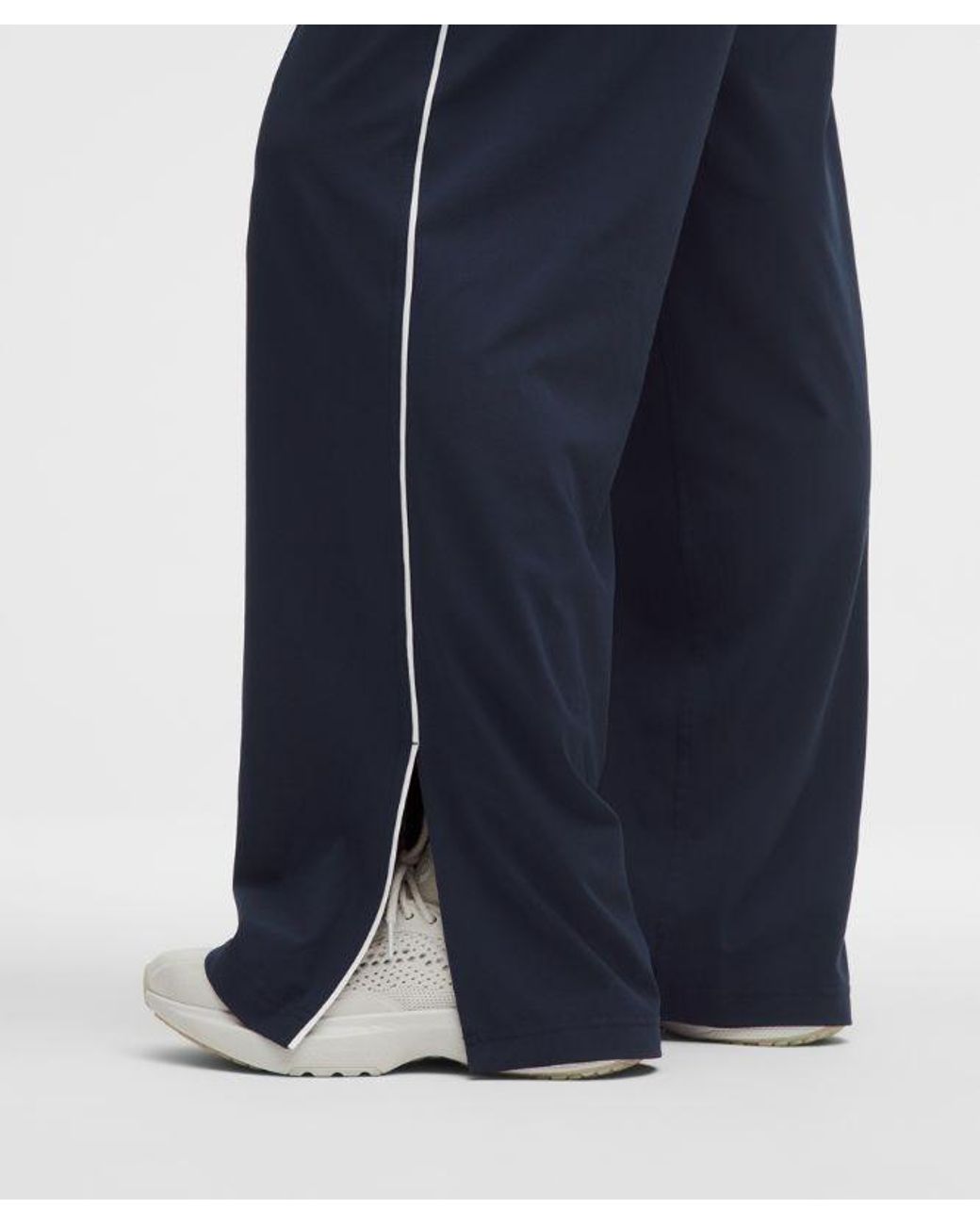 lululemon athletica Blue – Court Rival Wide-Leg Track Pants Regular – – Size 4