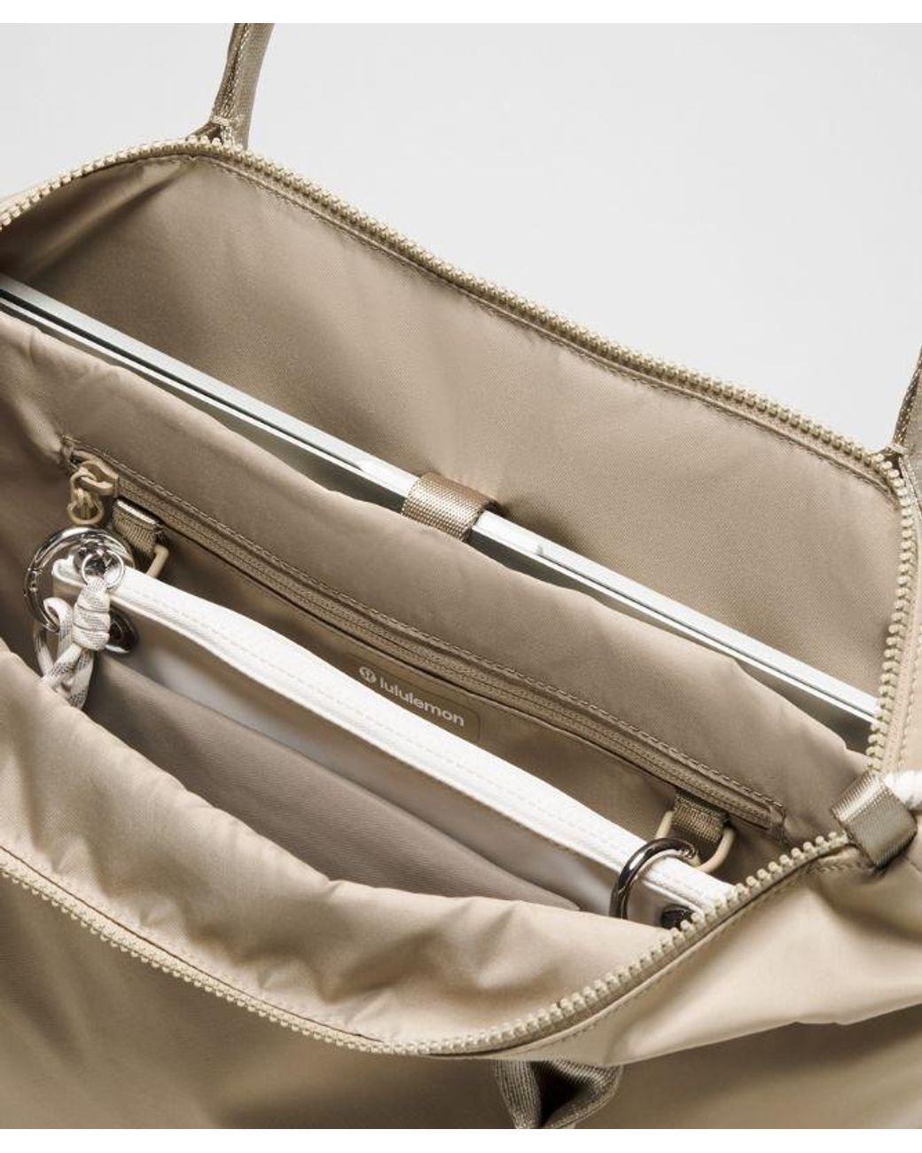 lululemon athletica White – Modular Tote With Pouch Bages – Color Khaki