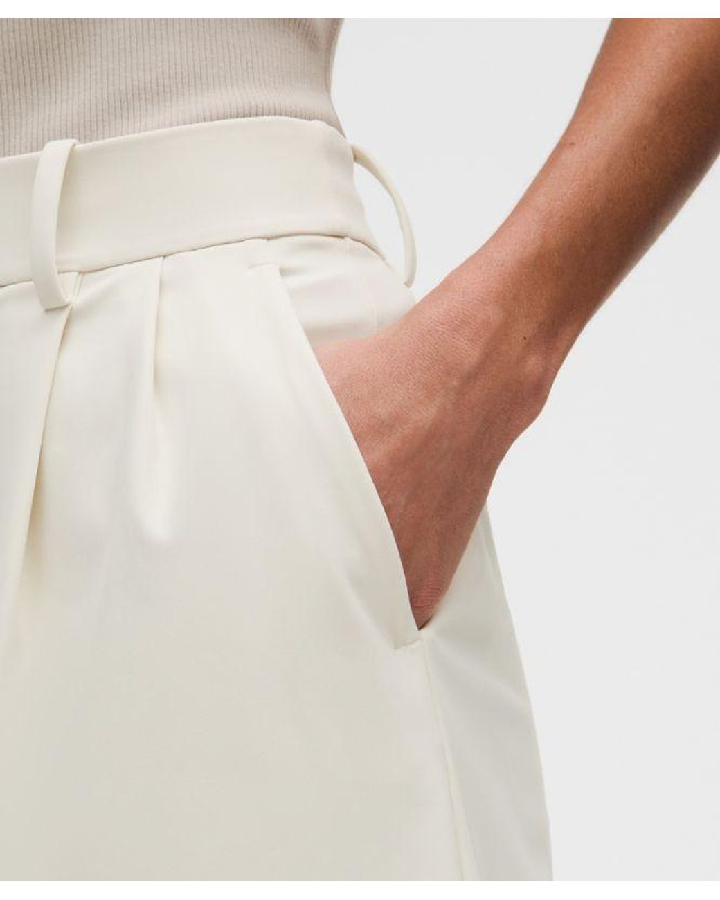 lululemon athletica Natural Daydrift Pleated High-Rise Short 7"