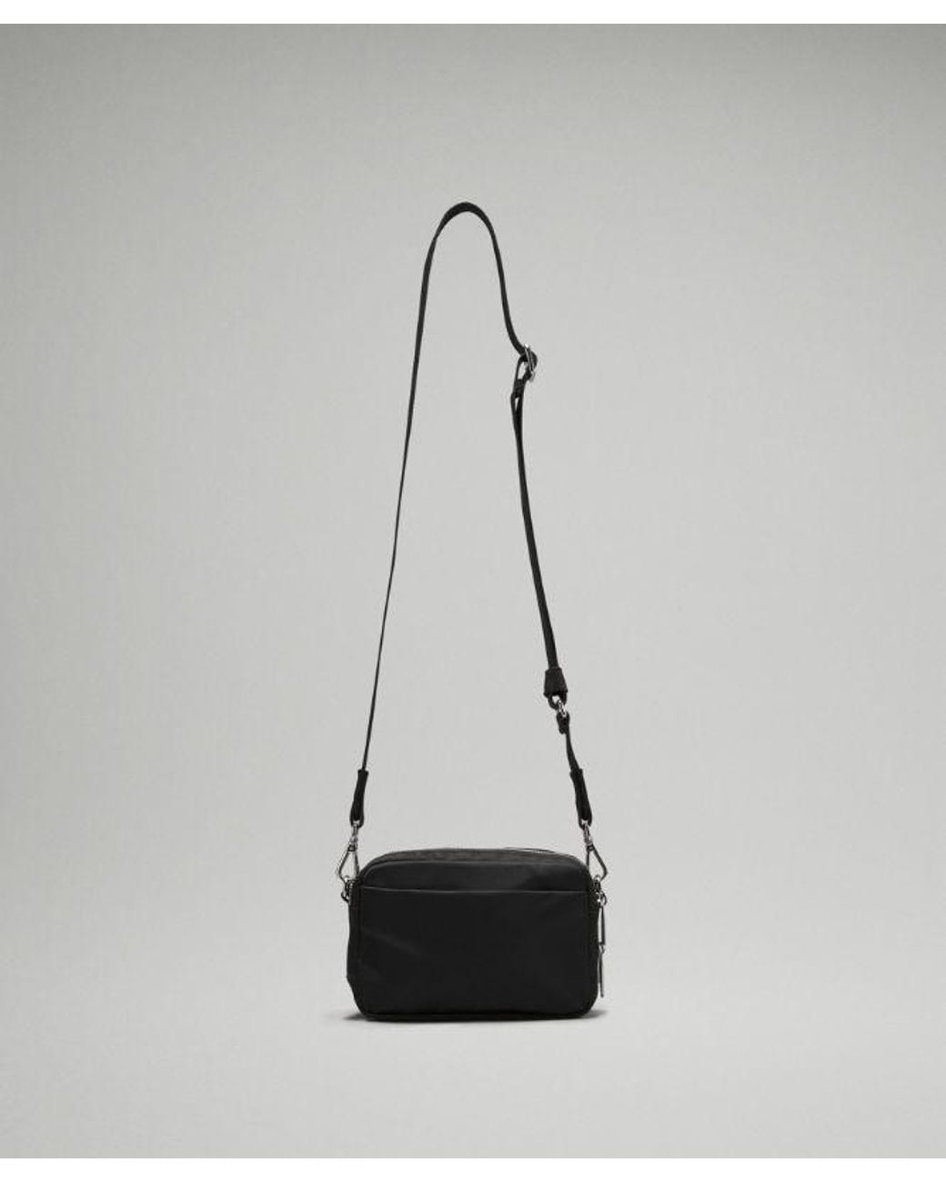lululemon athletica Black – Everywhere Crossbody Bag 2L Metal Hardware –