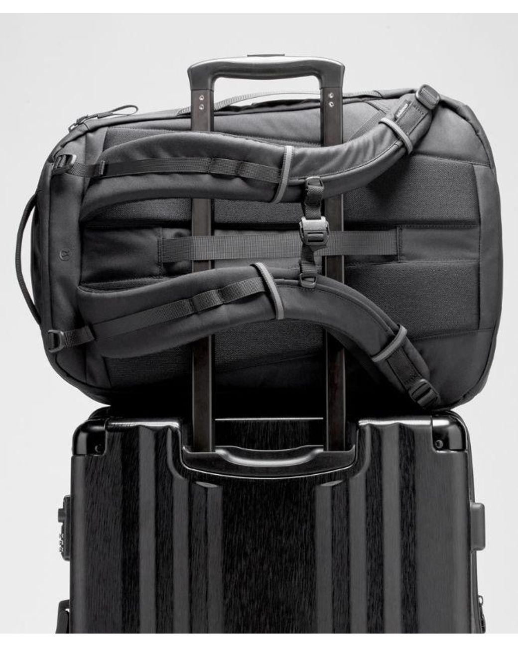 lululemon athletica Gray – Triple-Zip Backpack 28L Tech Canvas –