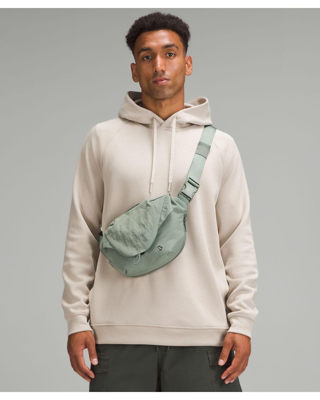 lululemon Curved Crossbody Bag 3L in Green | Lyst