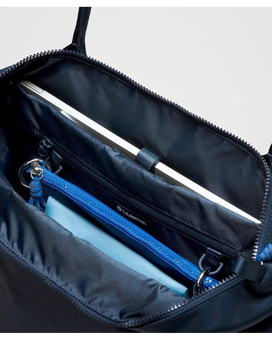 lululemon athletica Blue – Modular Tote With Pouch Bages –