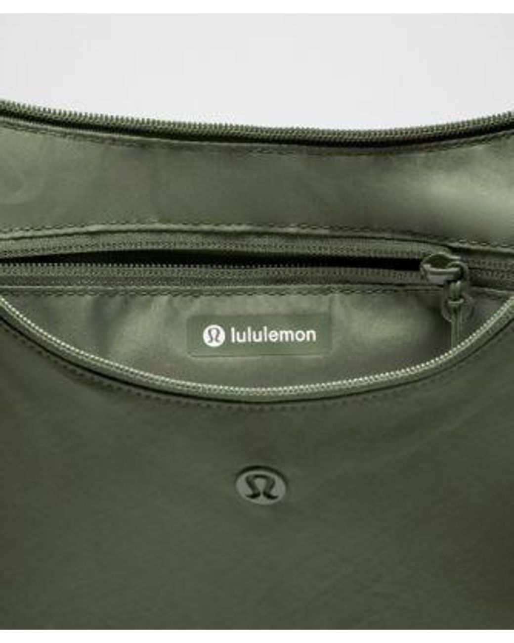 lululemon athletica Gray – Slouchy Sling Bag 6L –