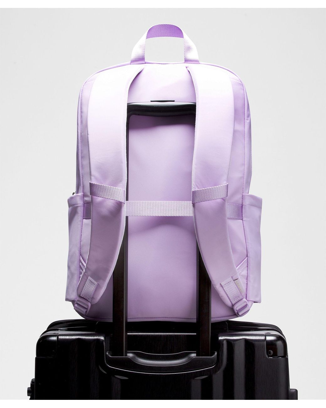 lululemon Everywhere Backpack 22L in Purple | Lyst display picture 3