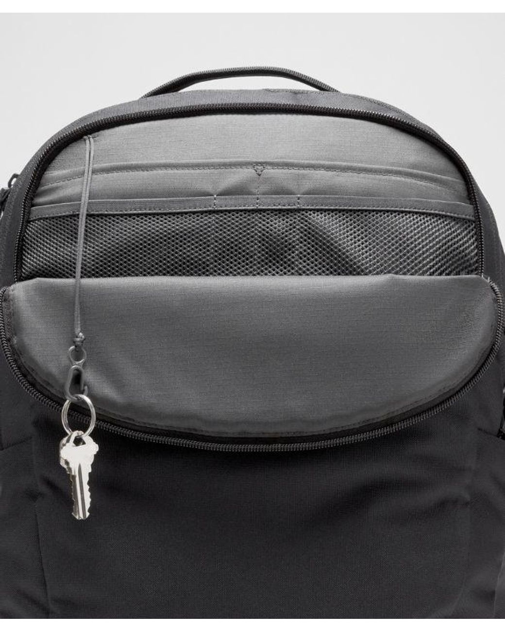 lululemon athletica Gray – Triple-Zip Backpack 28L Tech Canvas –