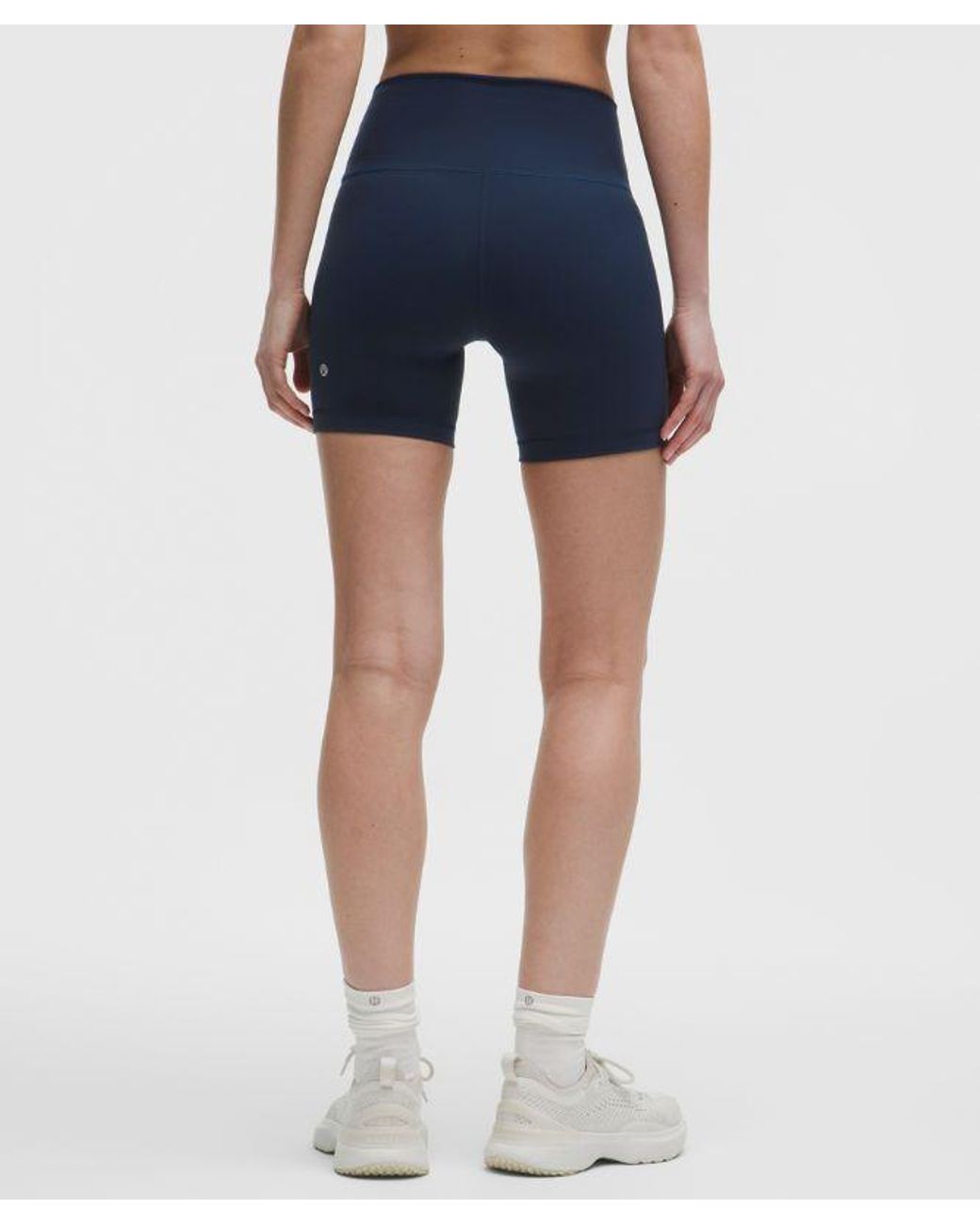 lululemon athletica Blue – Wunder Train No Line High-Rise Shorts – 6" – – Size 4