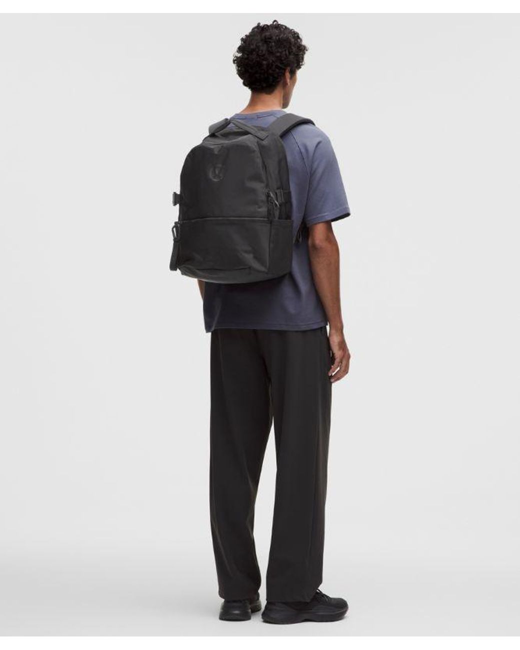 lululemon athletica Black – New Crew Backpack Large 30L –