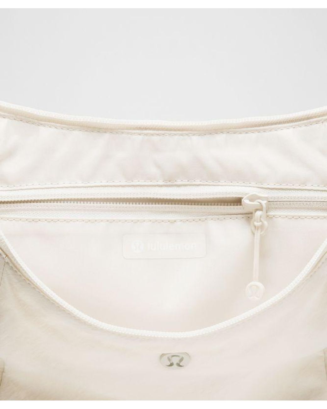 lululemon athletica White – Slouchy Sling Bag 6L – for men