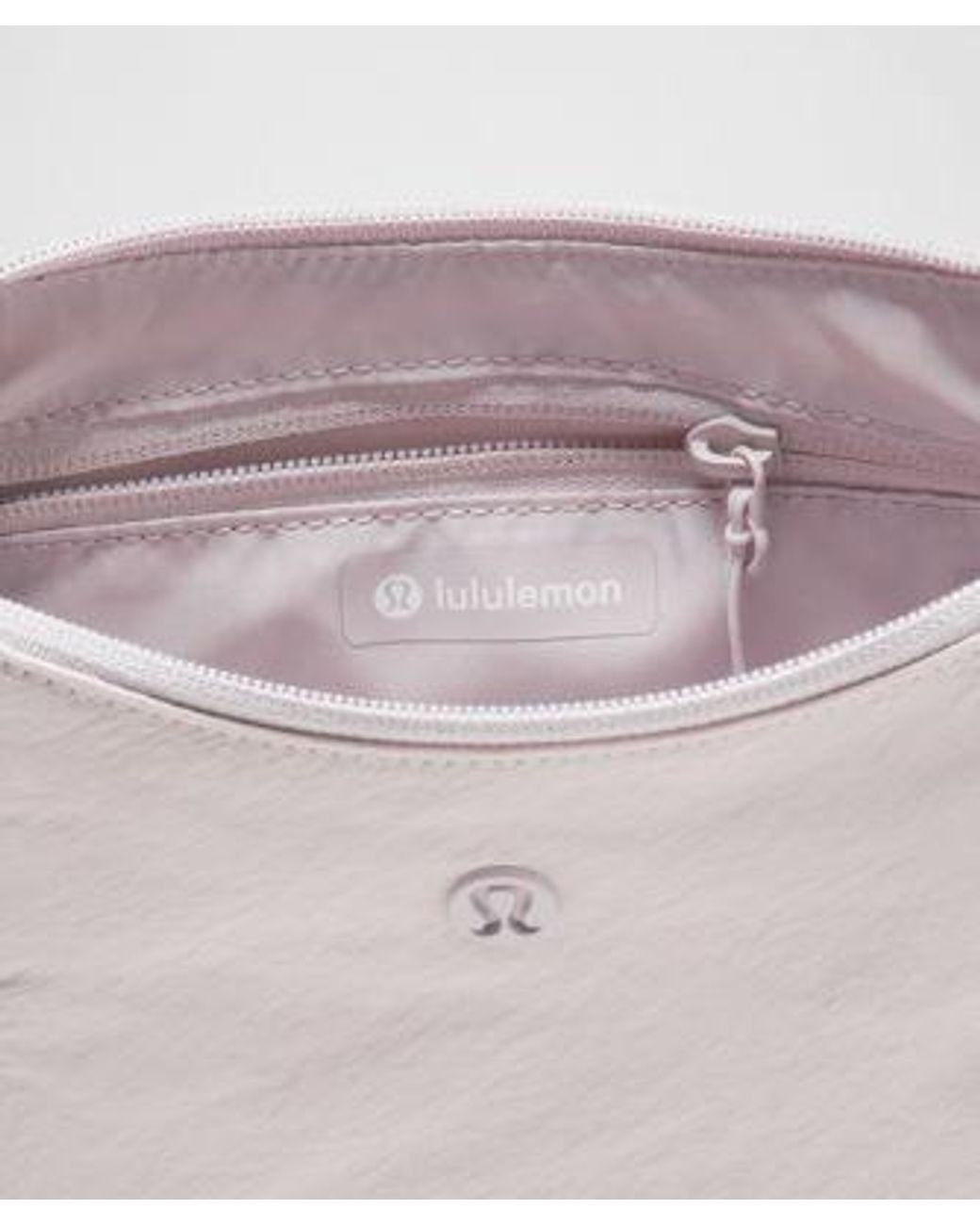 lululemon athletica Gray – Small Slouchy Sling Bag 3L –