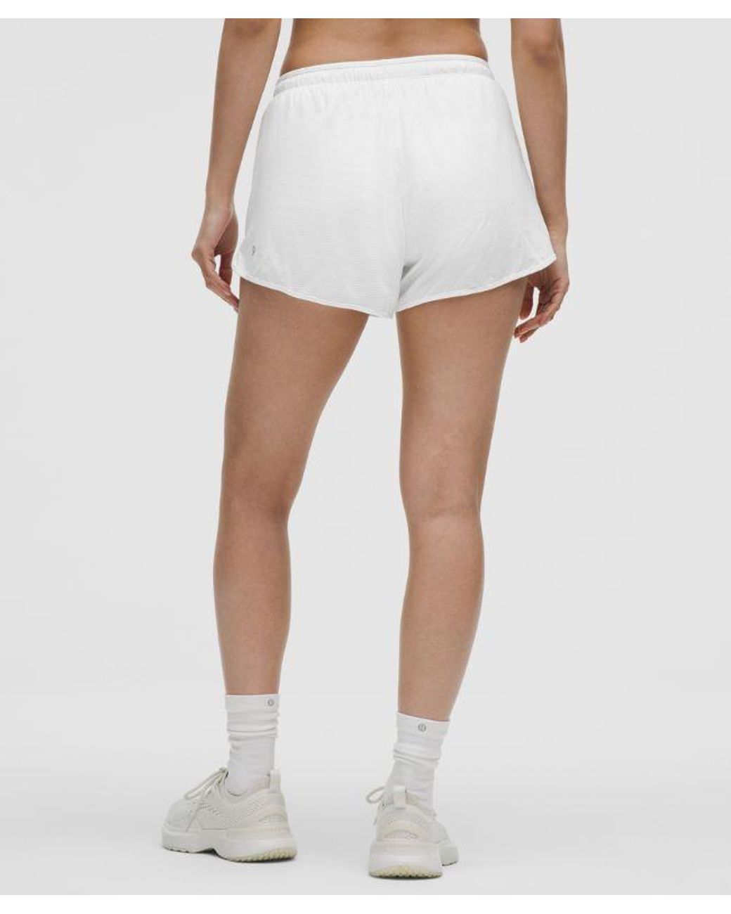 lululemon athletica White – Swiftly Mid-Rise Shorts – 3" – – Size 4