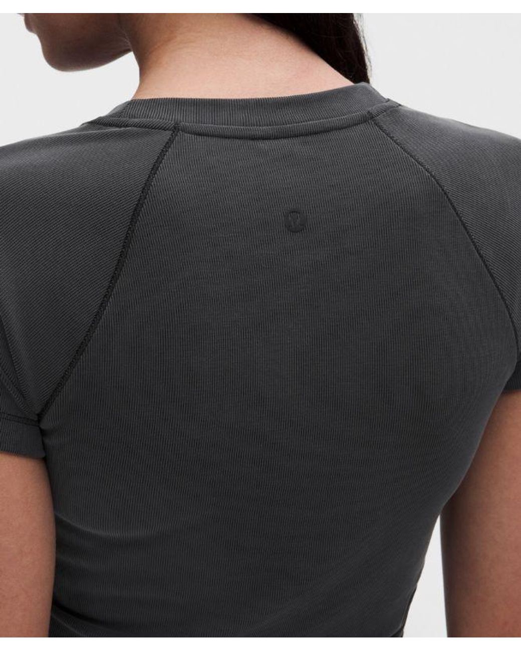 lululemon athletica Black – Micro-Rib Drapey Softstreme Baby Tee – – Size Medium