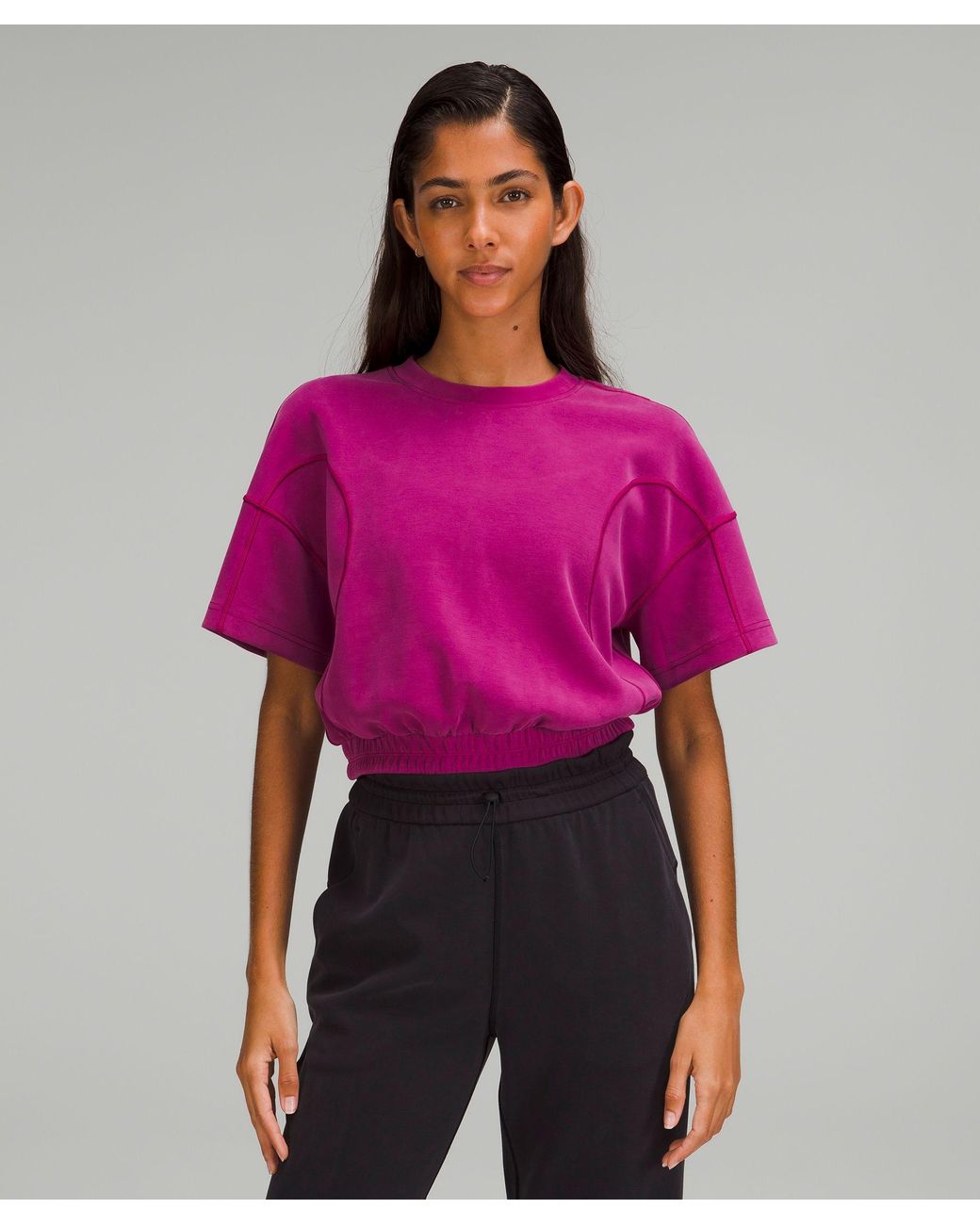 https://cdna.lystit.com/1040/1300/n/photos/lululemon/738938d1/lululemon-athletica-designer-Magenta-Purple-Softstreme-Gathered-T-shirt.jpeg