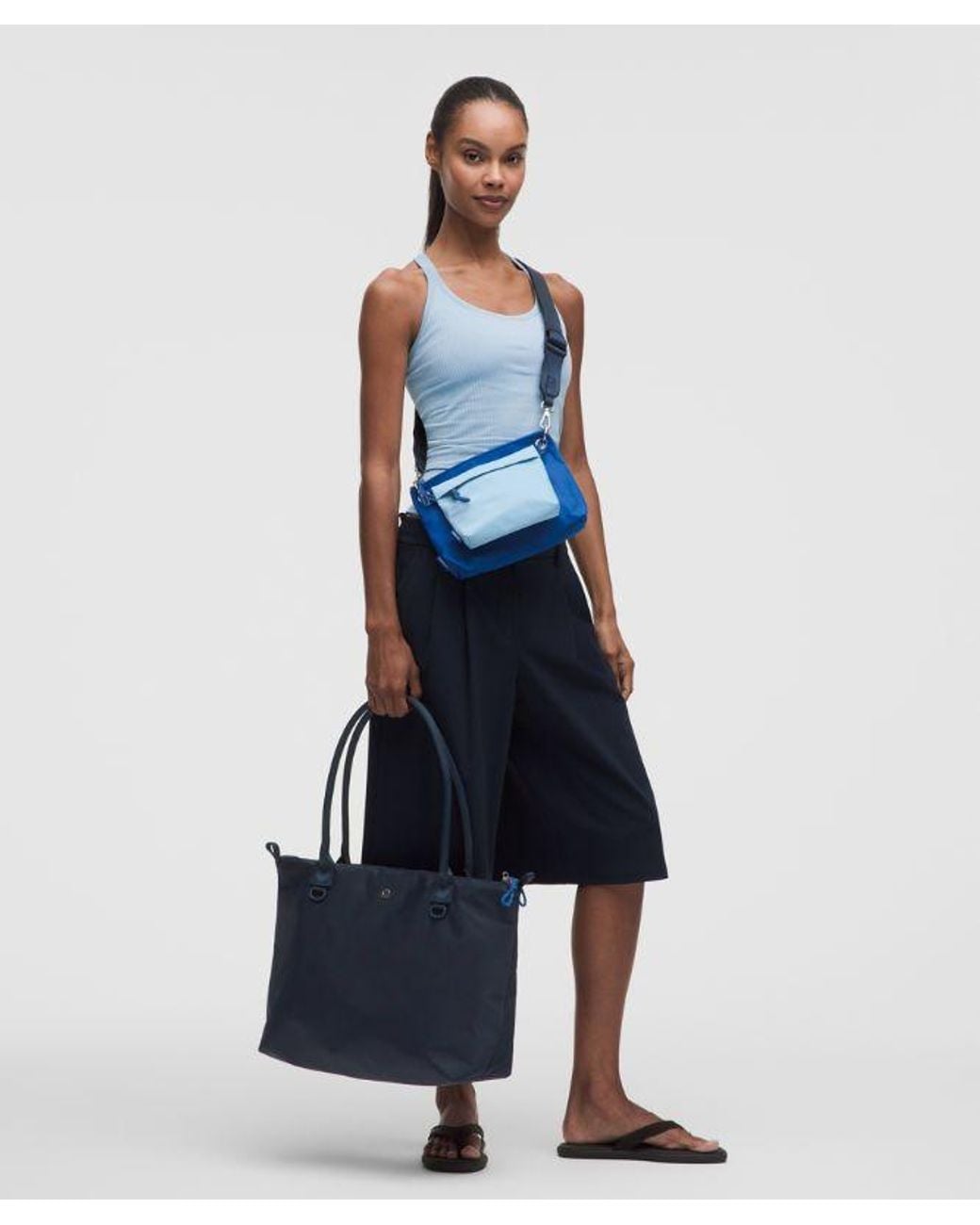 lululemon athletica Blue – Modular Tote With Pouch Bages –