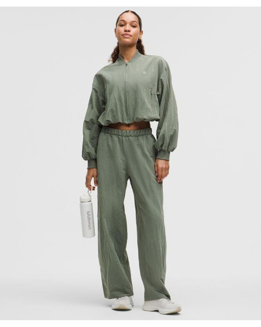 lululemon athletica Green – Crinkle Nylon Mid-Rise Track Pants Wordmark – – Size Medium