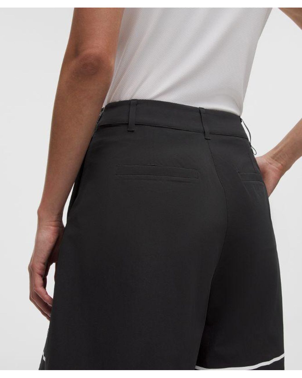 lululemon athletica White – Box-Pleat High-Rise Golf Shorts – 7" – – Size 28
