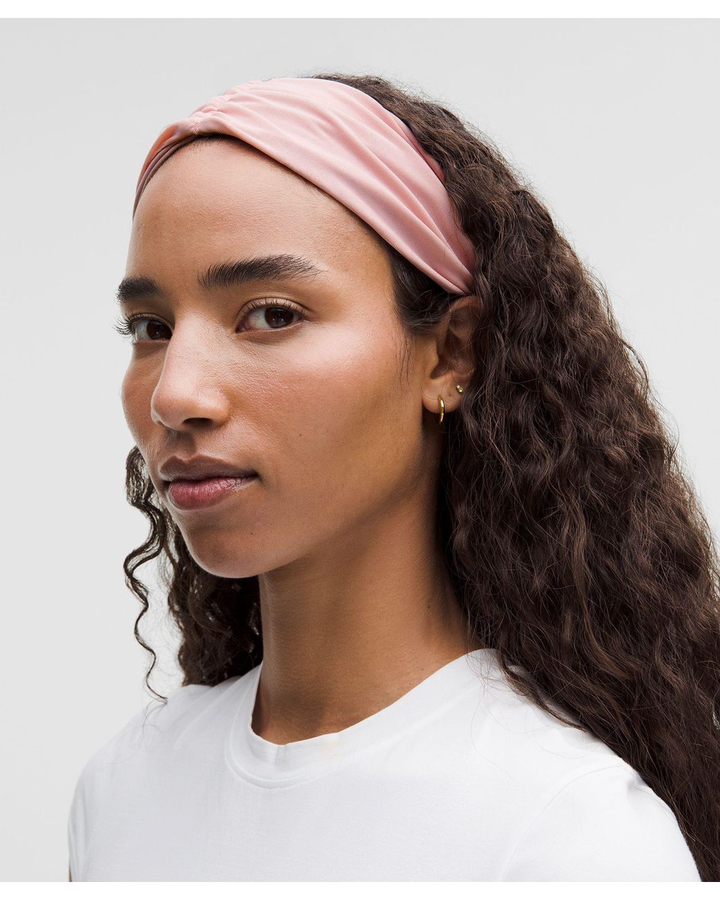 lululemon Crossover Headband in Pink | Lyst display picture 1