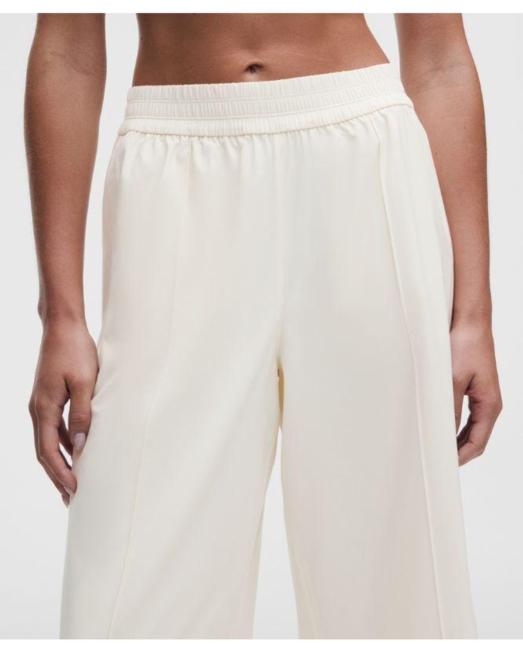 lululemon athletica White – Breezily Mid-Rise Cropped Pants – – Size Medium