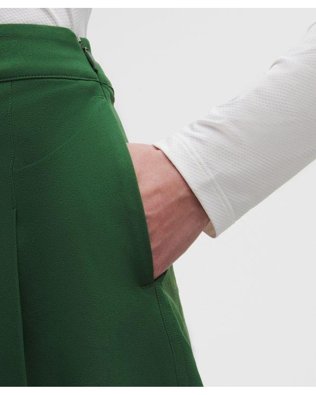 lululemon athletica Green – Box-Pleat High-Rise Golf Shorts – 7" – – Size 28