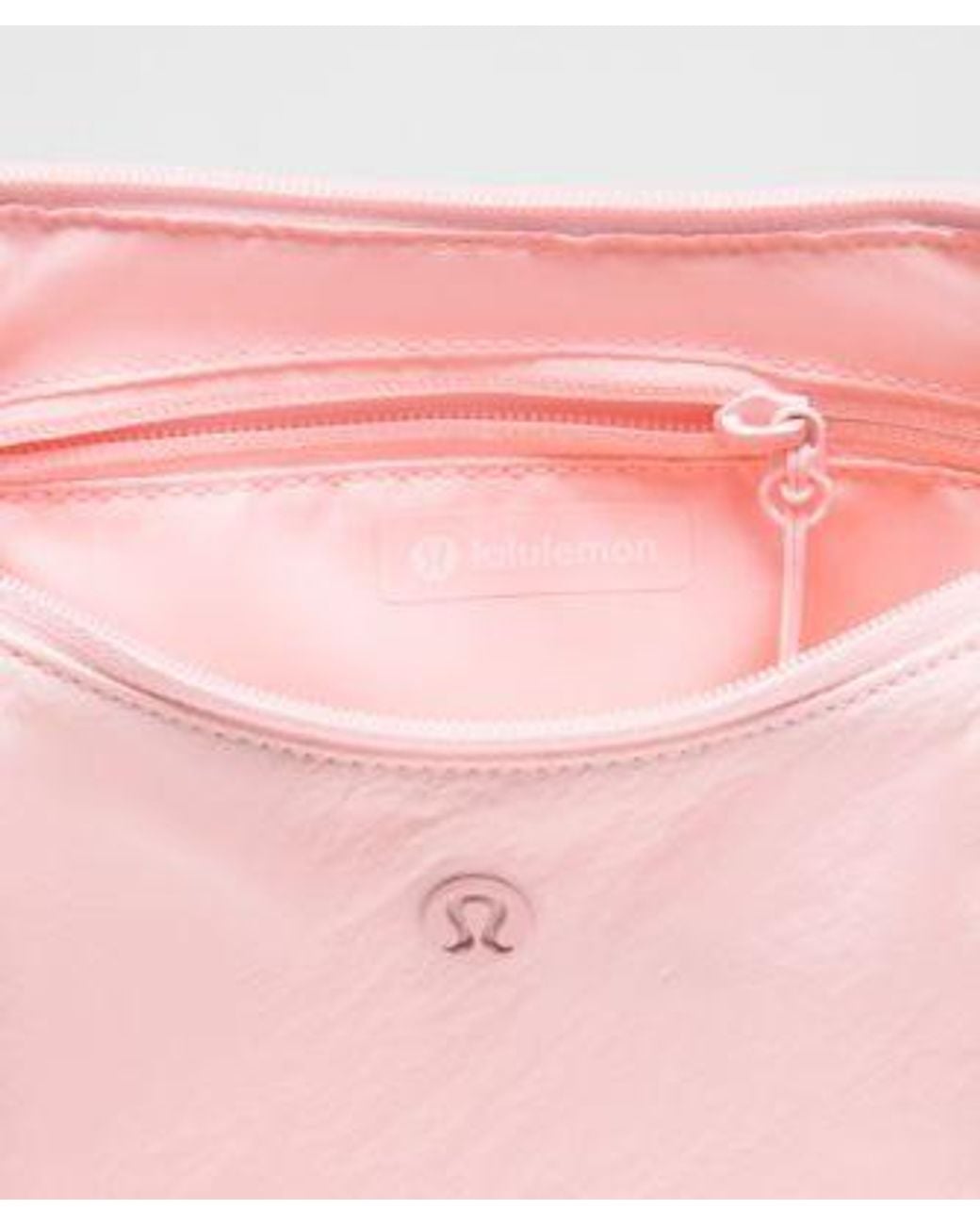 lululemon athletica Pink – Small Slouchy Sling Bag 3L –