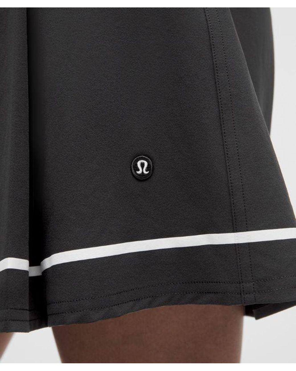 lululemon athletica White – Box-Pleat High-Rise Golf Shorts – 7" – – Size 28