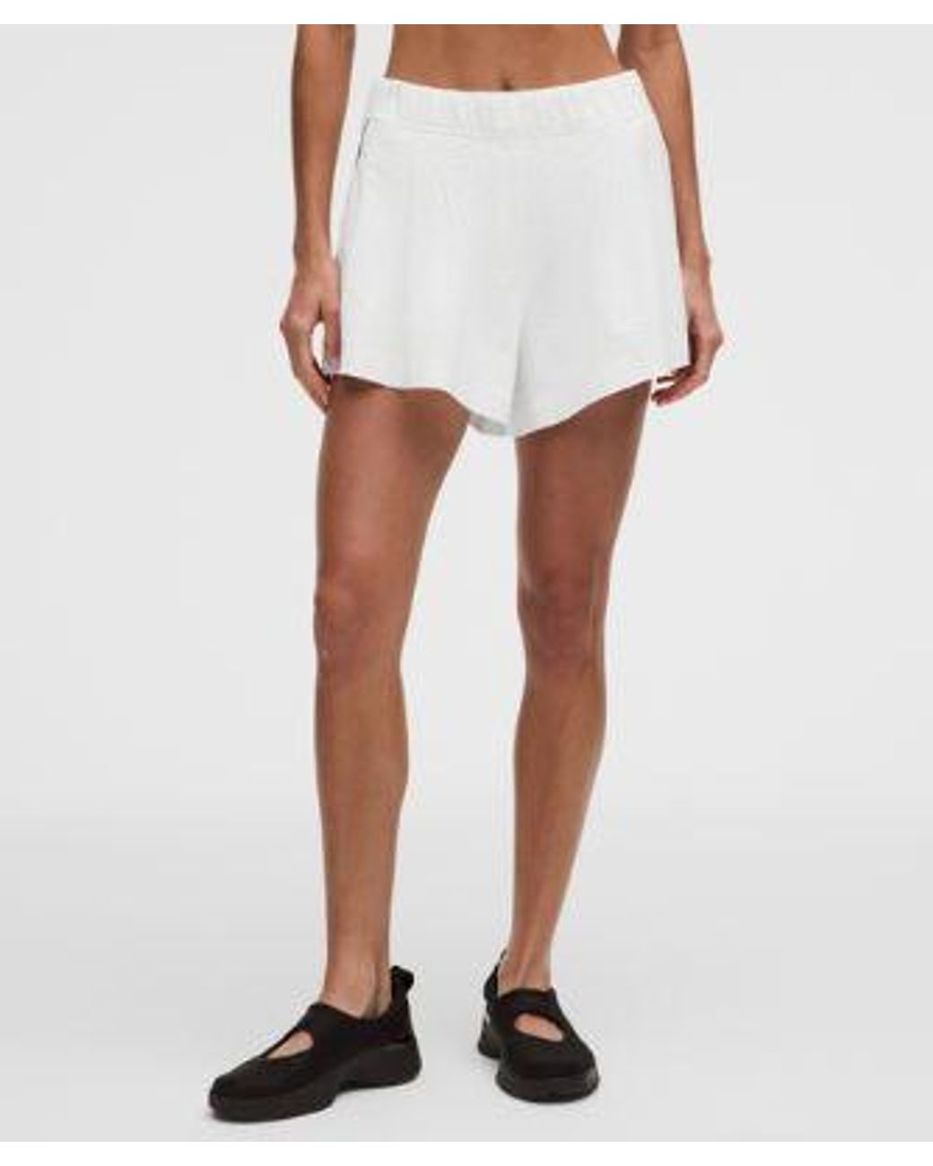lululemon athletica White – Seersucker High-Rise Pleated Shorts – 3.5" – – Size Large