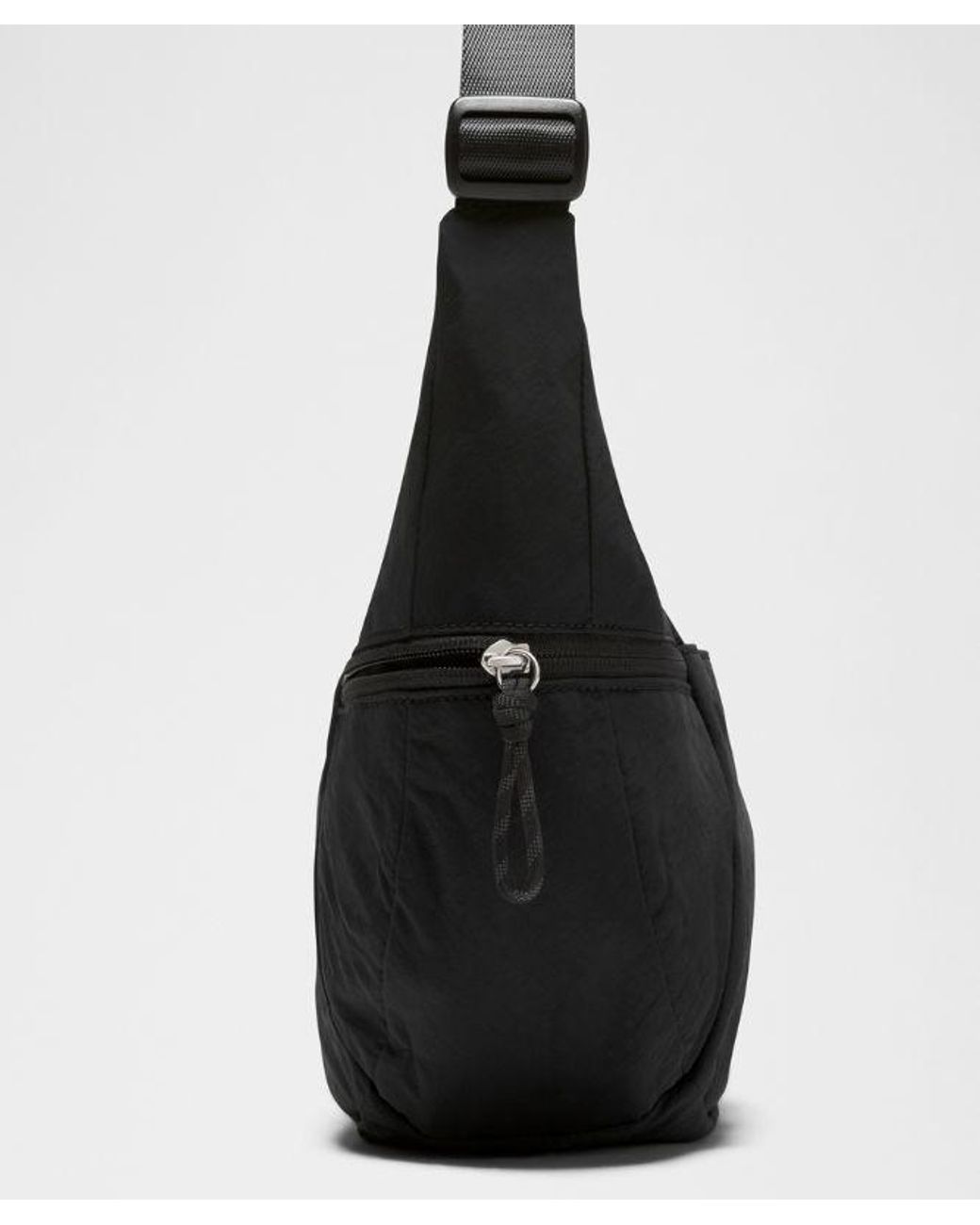 lululemon athletica Black – Slouchy Sling Bag 6L –