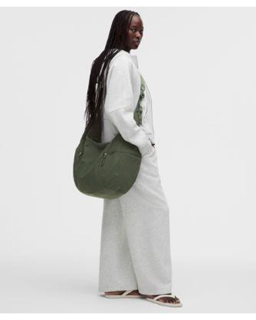 lululemon athletica Green – Extra-Large Slouchy Shoulder Bag 24L –