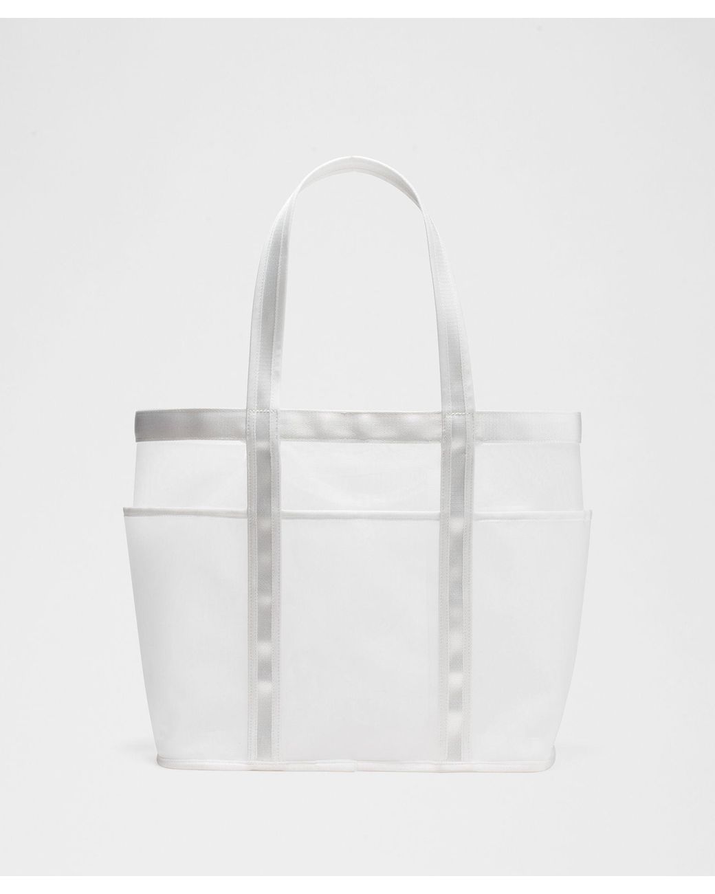 lululemon ホワイト メッセンジャーバッグ NEW Lululemon Crossbody Camera Bag 2L White Opal | eBay