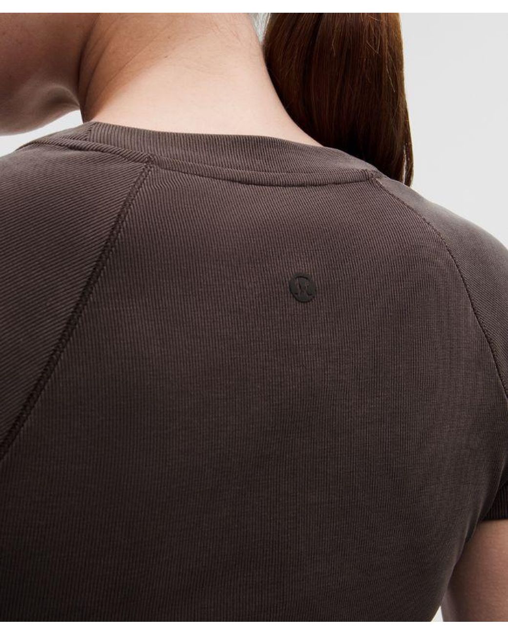lululemon athletica Brown – Micro-Rib Drapey Softstreme Baby Tee – – Size Medium