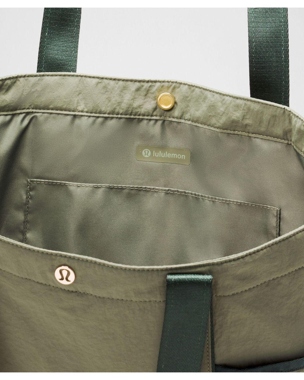 olive green lululemon bag Everywhere Crossbody Belt 1L 29cm x 18.5cm x 42cm (11.4 x 7.3 x 16.5) Everywhere Backpack 22L *Tech Canvas