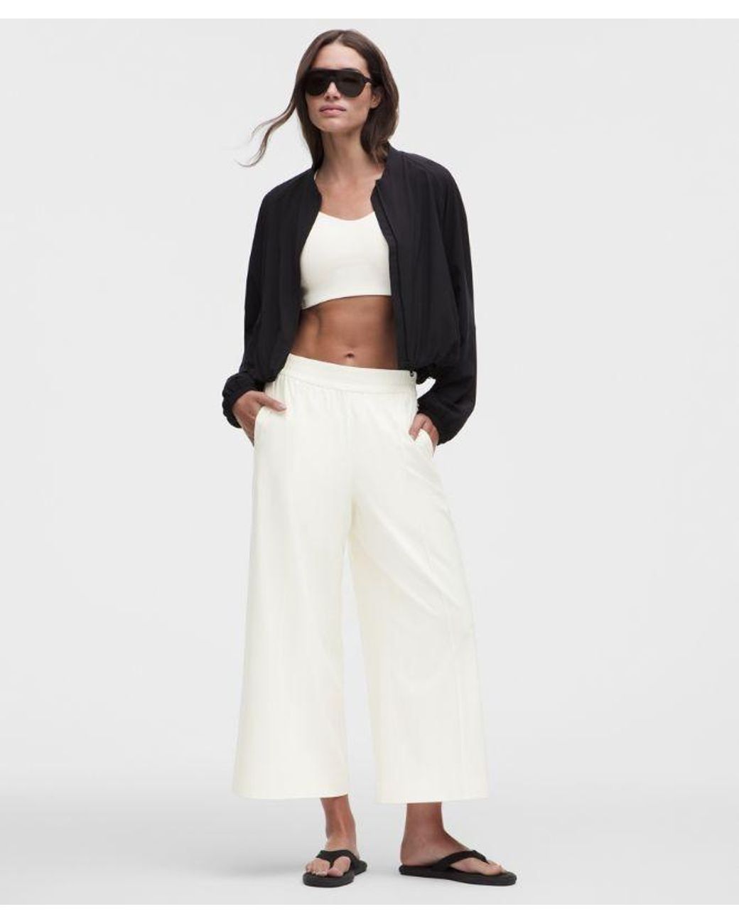 lululemon athletica White – Breezily Mid-Rise Cropped Pants – – Size Medium